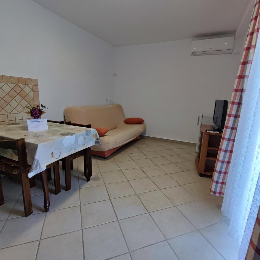 Apartmani Olivera 2 Supetarska Draga Eksteriør bilde